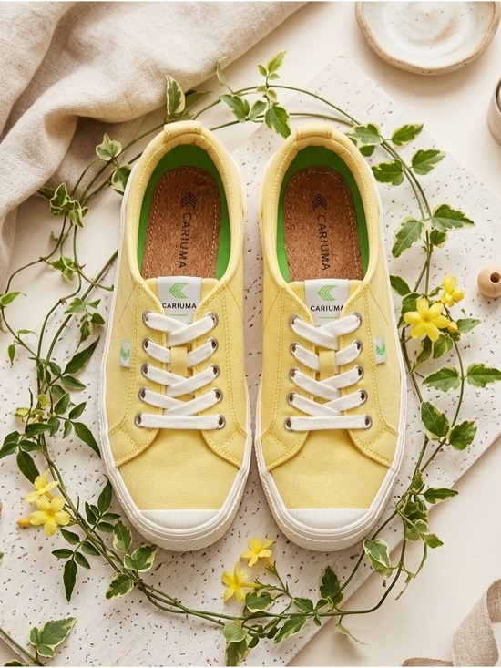 Cariuma Shoes - Cariuma OCA Low Top Sneakers Yellow Canvas Women’s Size 7 Casual Comfortable